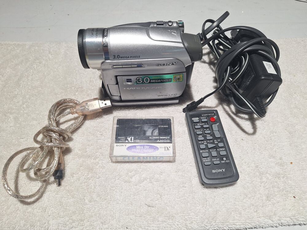 Sony DCR-HC96 MiniDV Handycam Camcorder 3MP Dock Remote AC Adapter Tested Good